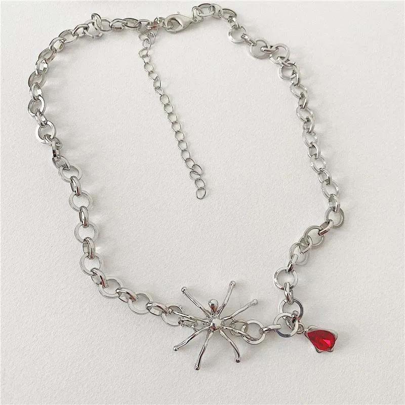 Gothic Spider Crystal Pendant Necklace for Women Dark Long Tassel Chain Spicy Girl Chokers Y2K Accessories Fashion Jewelry Party