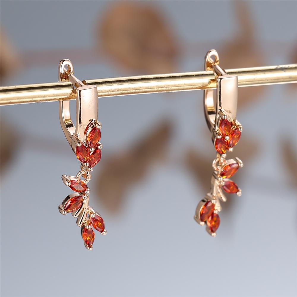 Lindos Pendientes de Aro Pequeños con Piedra de Circonita Roja Estilo Vintage Moda Color Dorado Boda Para Mujeres