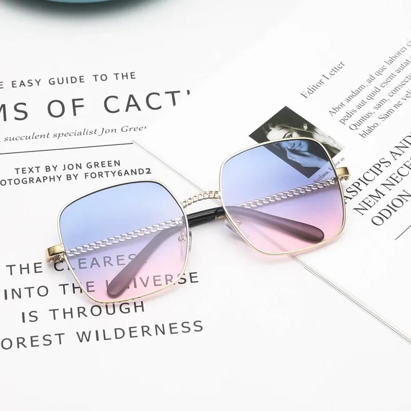 New Classic Oversize Sunglasses Women Brand Designer Metal Big Frame Luxury Shades Sun Glasses Eyewear