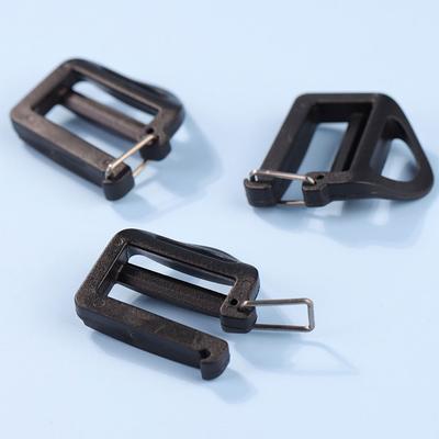 תפירה וסריגה – אבזמים