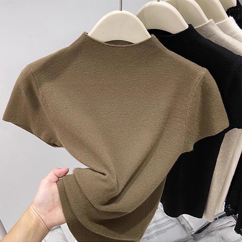 Soft Half-High Neck Knit T-Shirt: Women's Short-Sleeve Slim Fit, Perfect for Spring and Autumn.
