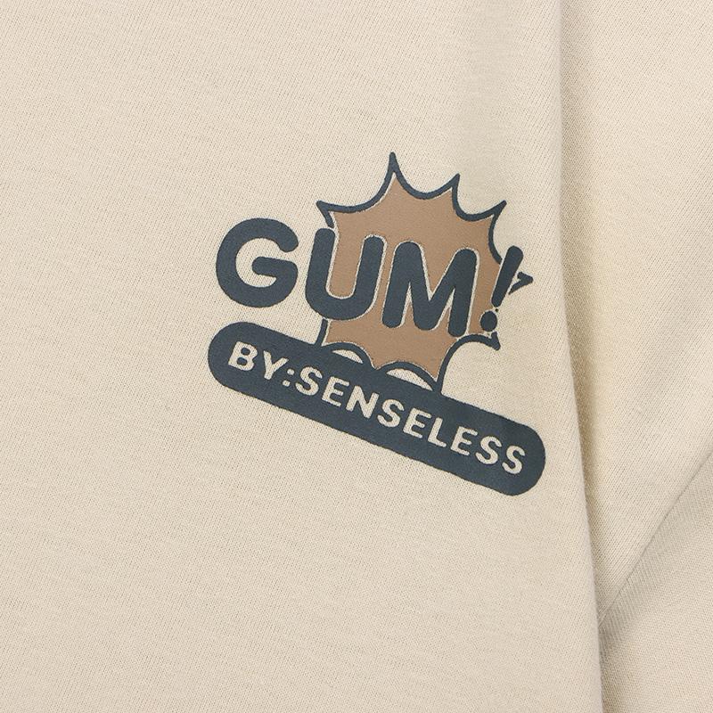 Camiseta estampada com desenho japonês Kanji