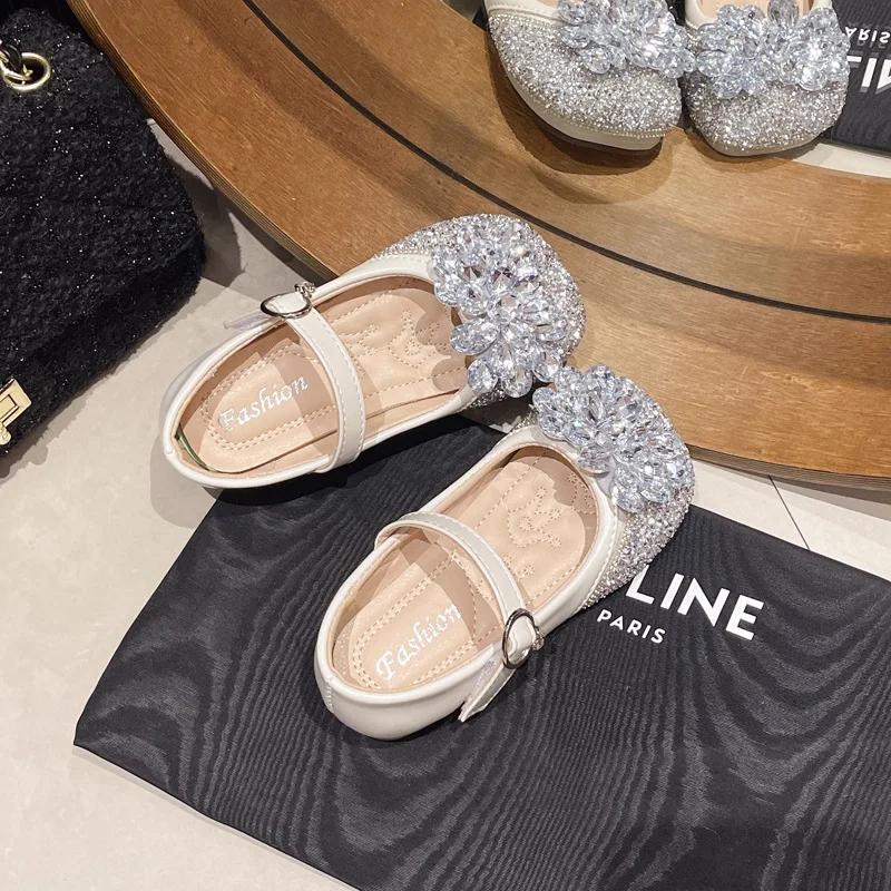 

Детская кожаная обувь Роскошные туфли-лодочки со стразами для девочек Свадебная вечеринка Универсальная детская повседневная обувь Нескользящая 24 белый