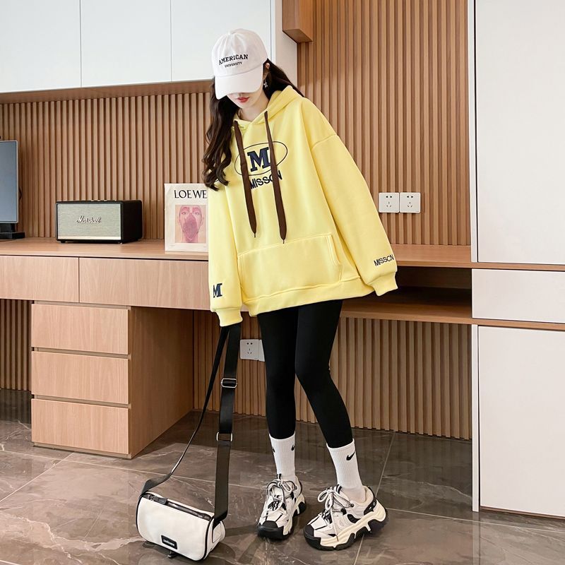Women's Oversized Letter M Print Yellow Hooded Sweatshirt