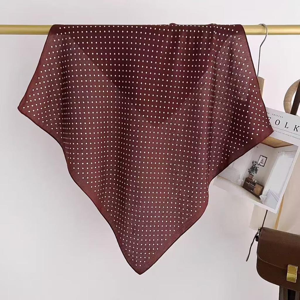 Versatile literary and artistic autumn and winter retro polka dot silk scarf scarf herringbone decorative trend scarf femininity simple shawl