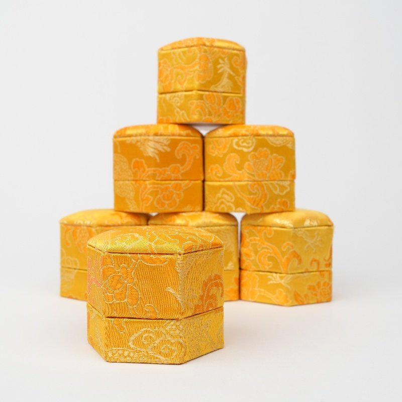 Extra Large Hexagonal Brocade Box for Angong Niuhuang Qingxin Wax-Sealed and Jewelry Items