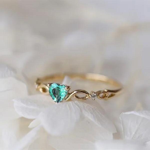 Huitan New Cute Ring With Heart Cubic Zircon Creative Design Women Jewelry Ring Daily Wearable Accessary Ring For Girl