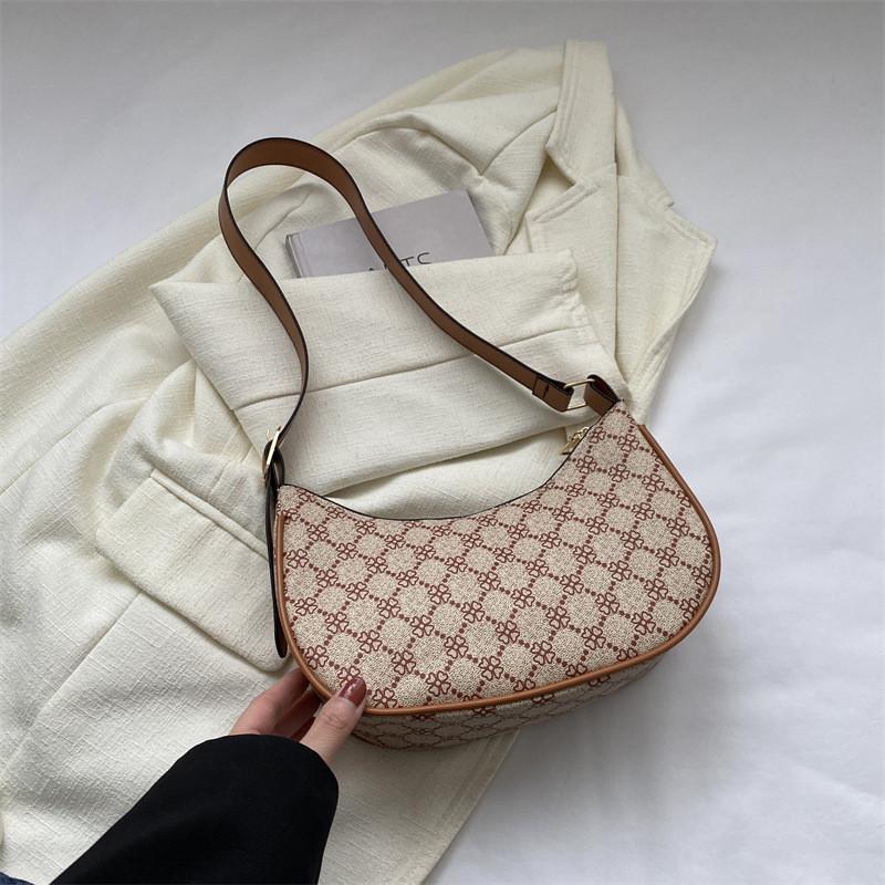

Stylish Vintage Pu New Moon Shoulder Bag In Chic Coffee And Cream Colors Perfect For Everyday Use світлого кольору хакі