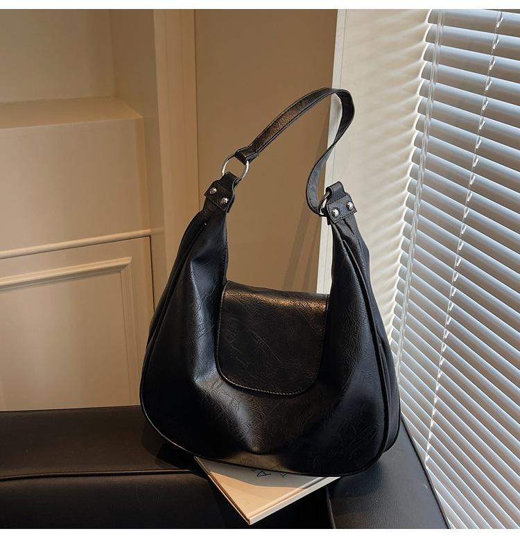 Retro dumpling bag women's new large-capacity commuter bag fashionable original tote bag shoulder armpit bag