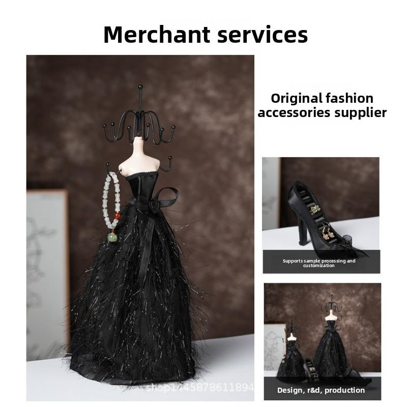 Vysoce kvalitní černý domácí výkladní stojan na šperky, náušnice, pecky, prsteny, náramky a náhrdelníky