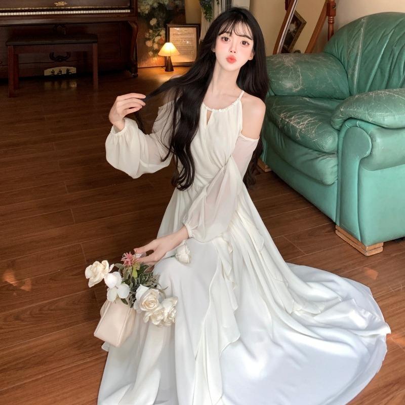 Spring and Summer Vacation Style Dress, Super Fairy Chiffon Hanging Neck, Shoulder Leakage, Waist and Thin Temperament, Gentle Travel To the Seaside