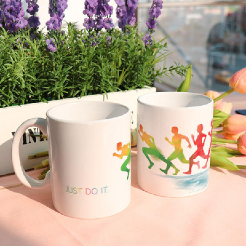 

cb562-Design Mug 2p-Running