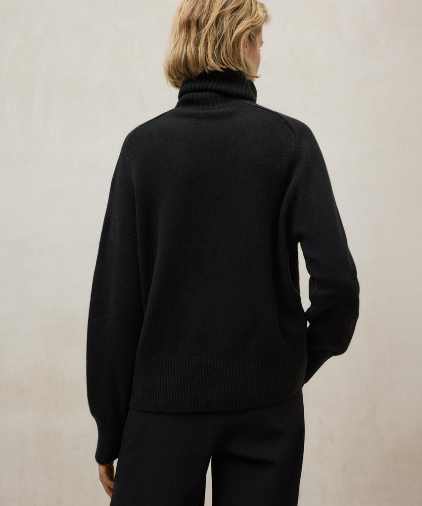 Ekoalpeu Women'S Black Cara Sweater