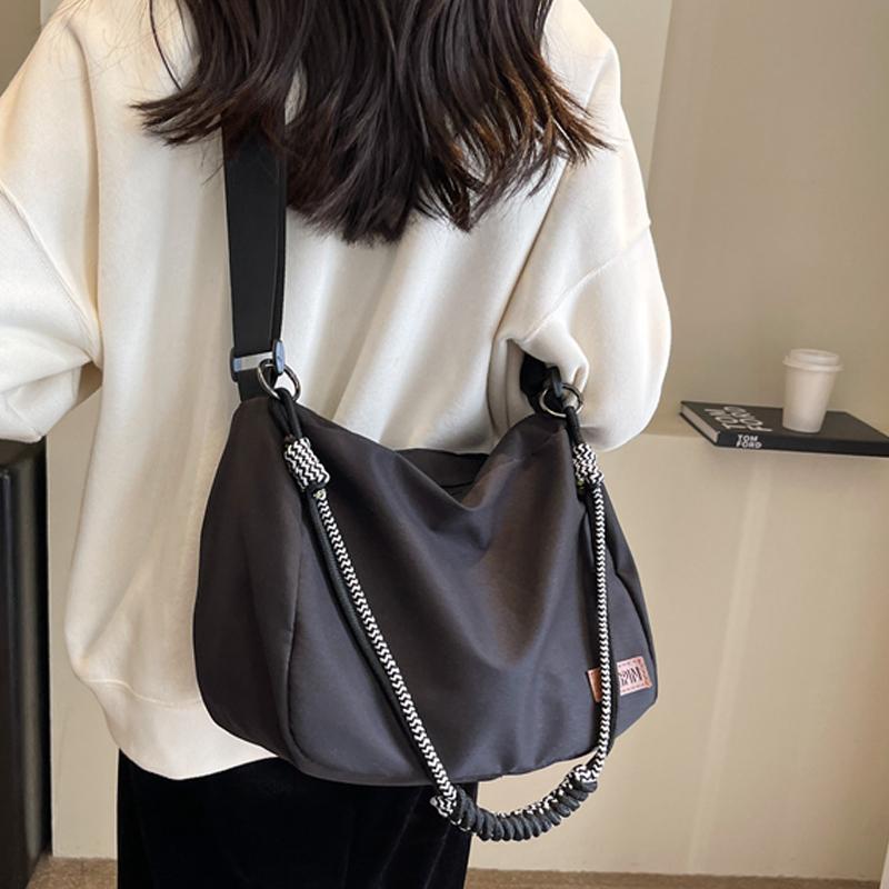 

Retro Fashionable Nylon Cloth Shoulder Bag Solid Color Crossbody Bag бежевый