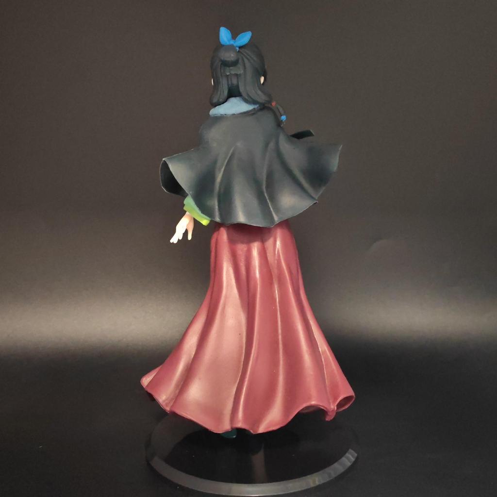 The Apothecary Diaries: Girl with Cloak and Cat Anime Figure Ornament
