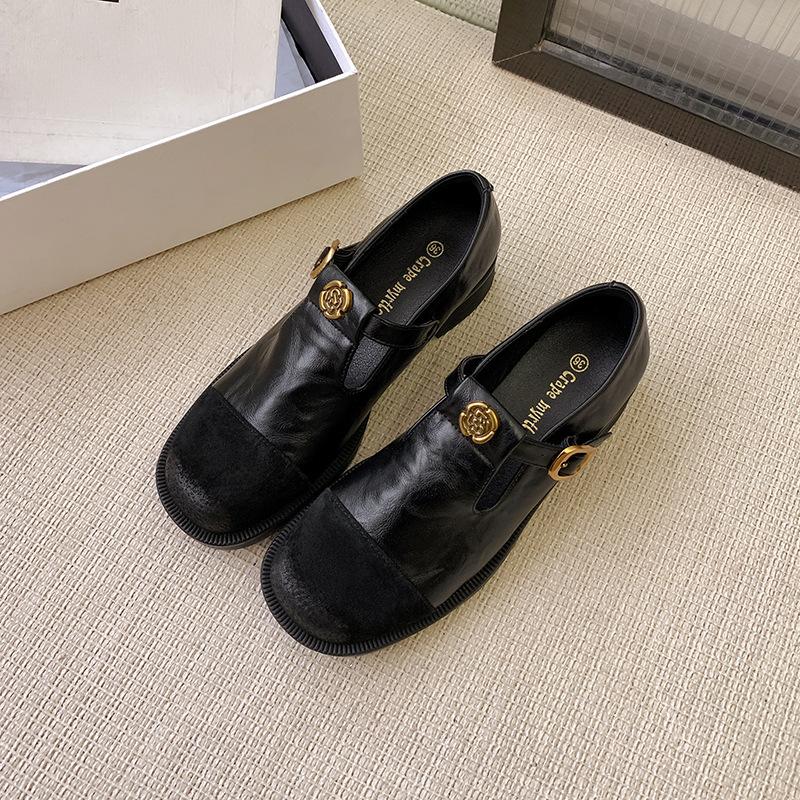 

Cowhide version~ 2025 spring new retro camellia Mary Jane shoes women s thick heel one pedal round head small leather shoes 35