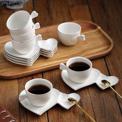 Sada keramických šálků a podšálků na kávu na espresso 65 ml Kancelářský šálek s podšálkem ve tvaru srdce Malý šálek na čaj Sada šálků na kávu pro pár