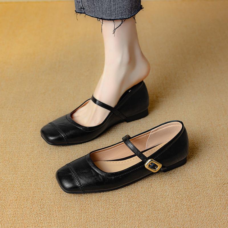 

Four Seasons Single Shoes Women s New Shallow Mouth One Pedal Lazy Shoes Low Heel Casual Black Women s Leather Shoes Square Heel Flat Shoes 39 чёрный