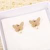2024 New Hot Brand Vintage Earrings for Women Luxury Jewelry Pearl Butterfly Designer Eardrop Fashion Lady Party Stud Earrings