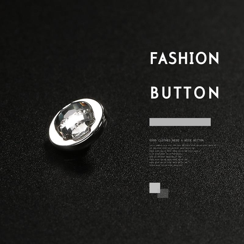 10 Stück Diamant Kristallglas Diamantknöpfe Herren- und Damenhemden Strickjacke Metallknöpfe High-End Totenkopf Schwarz Kleine Knöpfe