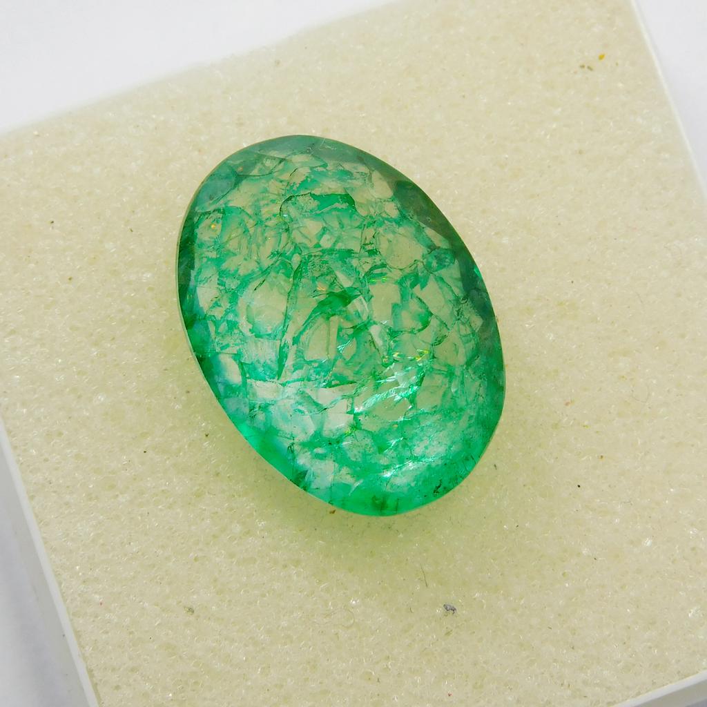 Natural Zambia Green Emerald 19.40 Carat Loose Gemstone CERTIFIED Oval Cut M-150-S