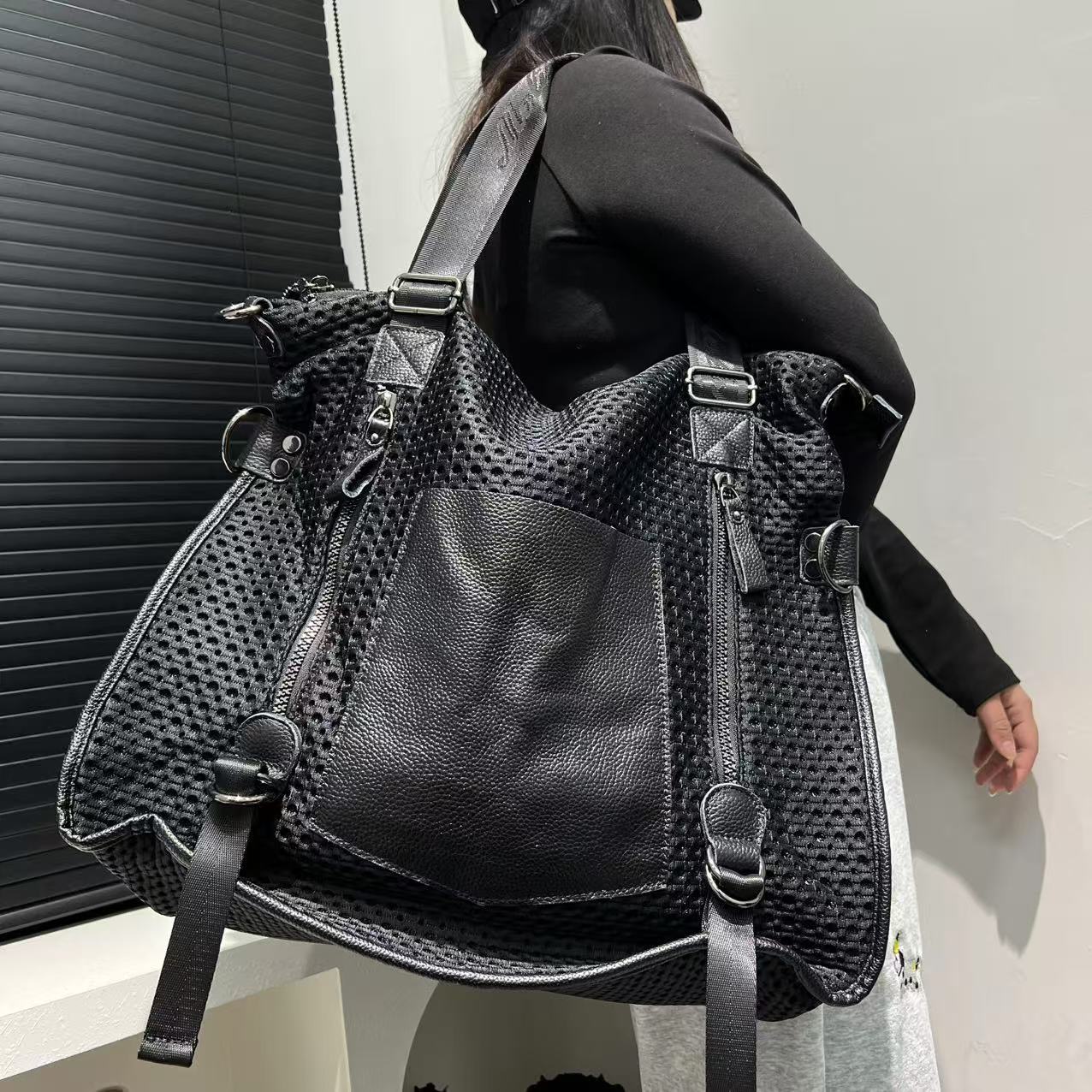 

European and American Retro Mesh Splicing Leather Tote Bag, Large Capacity Casual Versatile Diagonal Cross Bag чорний