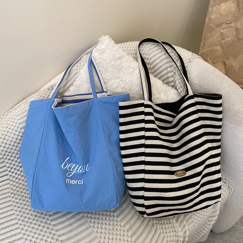 Korean-Style Canvas Shoulder Bag for Women - 2025 Summer Collection, Versatile & Spacious Tote