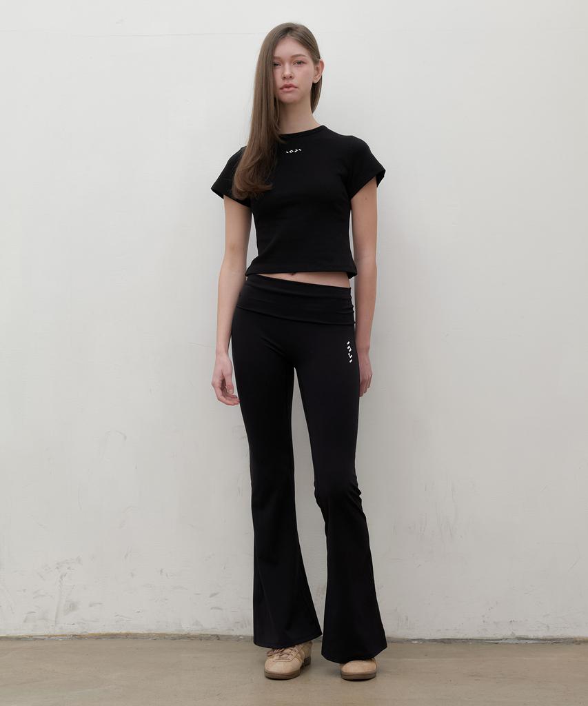 INJIACTIVE Slim Fit Logo Crop Tee Black