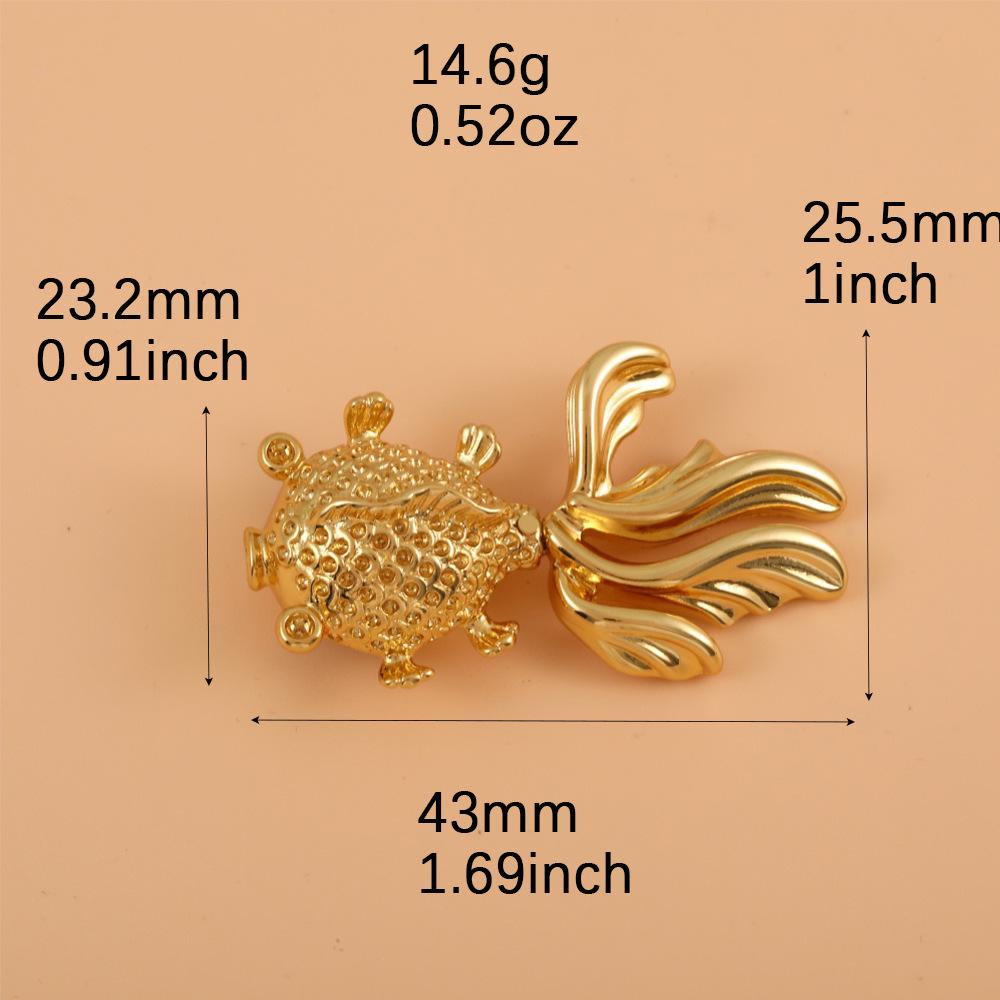 Eleganter vergoldeter Koi-Fisch Anhänger mit Strasssteinen