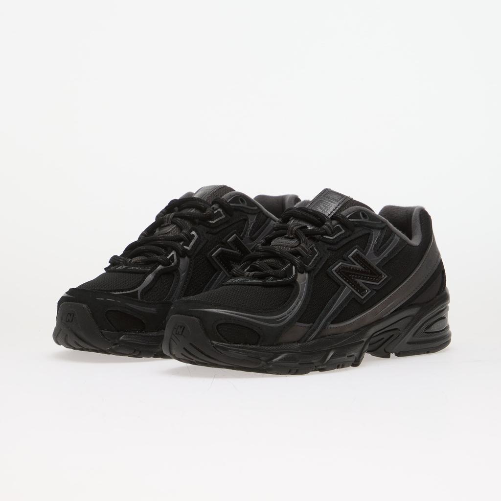 New Balance 740 Sneakers Suede Textile Black