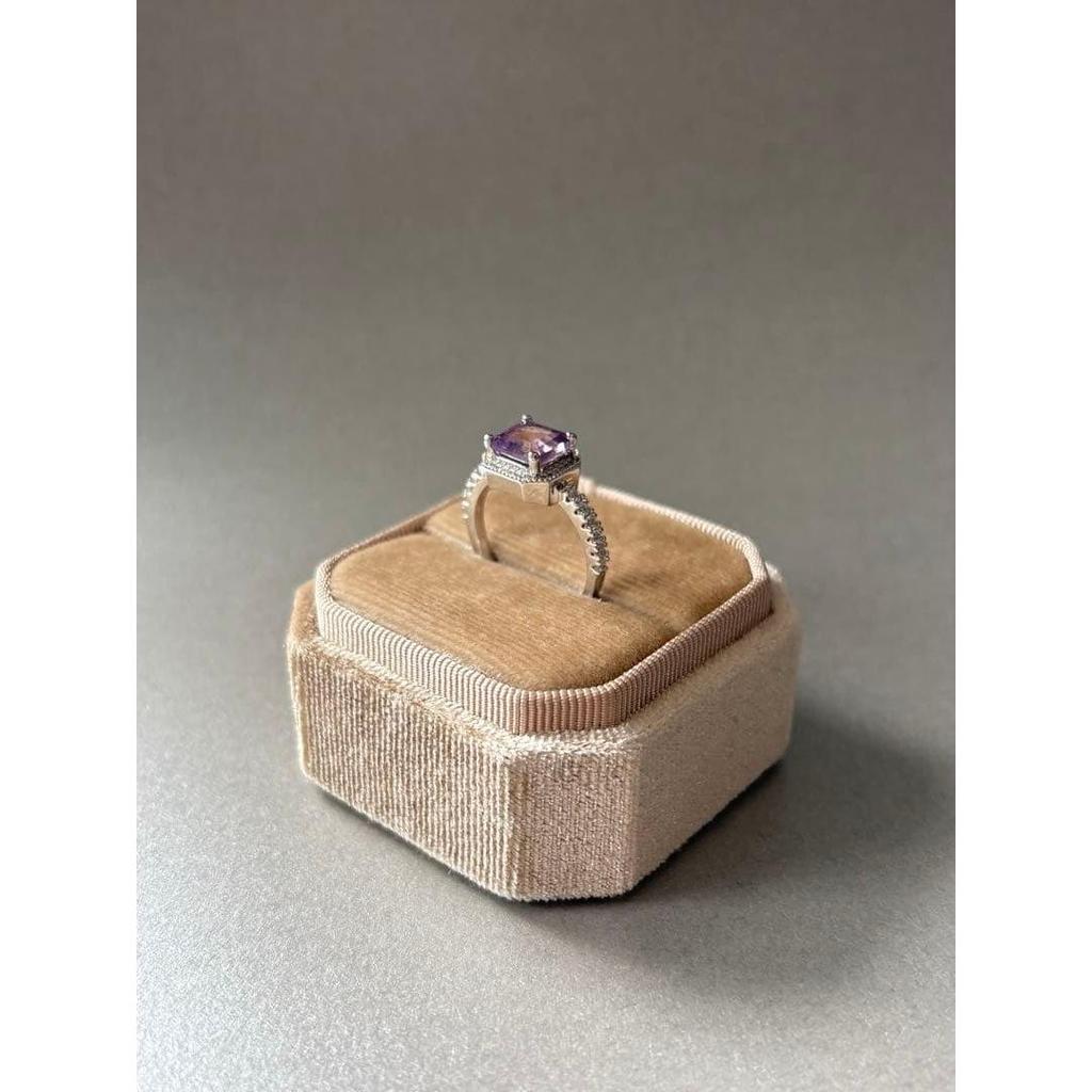 Used No. 12 amethyst ring asscher cut