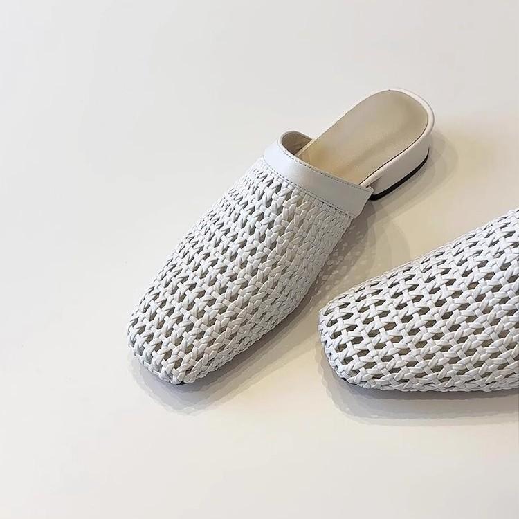 Self-kept version~ Simple soft leather hand-woven hollowed-out one-pedal bag head shoes women's low heels wear comfortable cool slippers