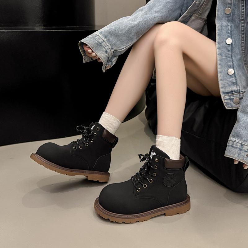 

Женские ботинки Мартин 2025 осень новые популярные кожаные на толстой подошве большеголовые большие желтые ботинки уличные в британском стиле универсальные ботинки 40 чёрный