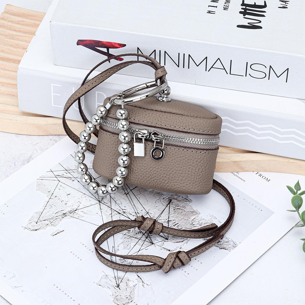 Chic and Compact Leather Necklace Coin Pouch Headphone Bag Accessory Fashion Headphone Pouch Zipper Coin Holders with Lanyard