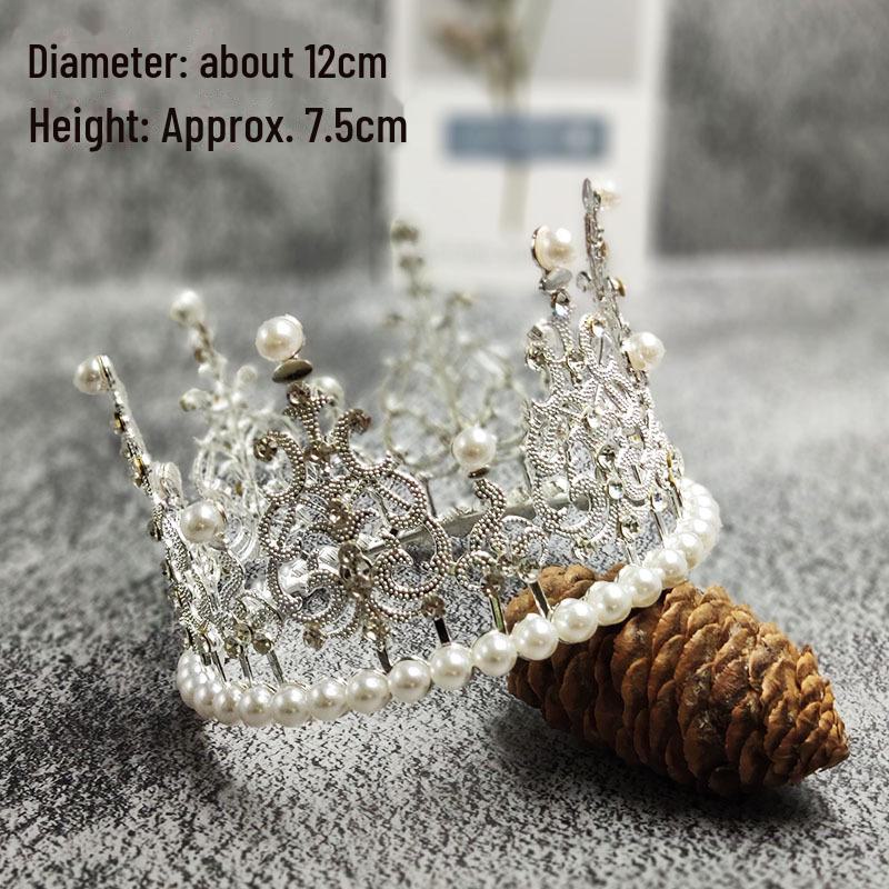 Queen Crown Cake Decoration with Lace, Pearls, and Baby's Breath for Birthdays