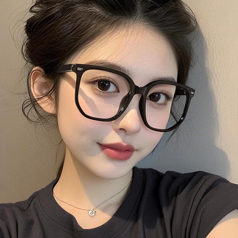 

Oversized black frame glasses for women, a makeup-friendly magic tool, anti-blue light, suitable for prescription lenses, makes a large face look Frame+Non-prescription bl