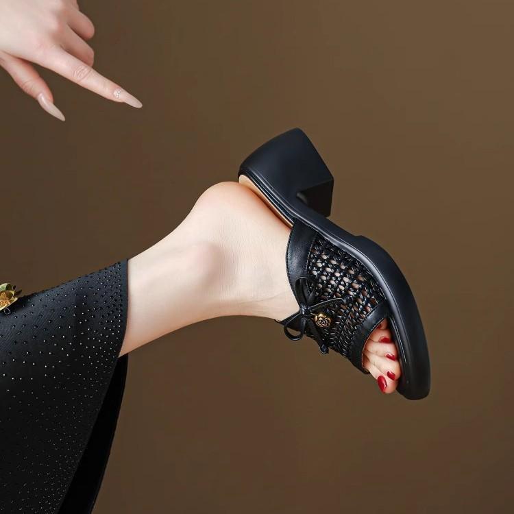 College style woven hollow thick bottom thick heel open toe cool slippers women's versatile round head bow outside wear half drag summer