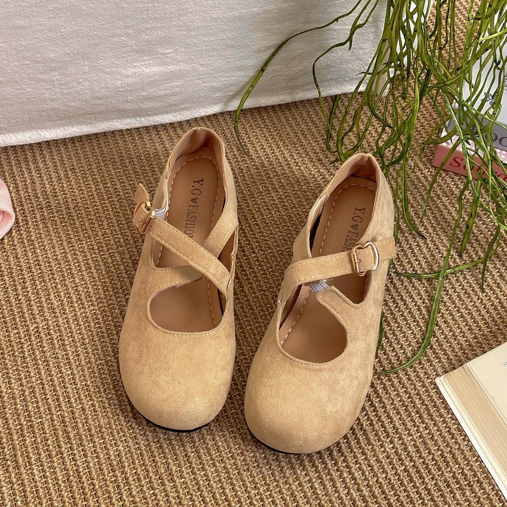 Retro Fairy Wind Yellow Flat Bottom Shallow Mouth Single Shoes Female Summer 2025 New with Skirt Inner Height Increase Mary Jane Shoes