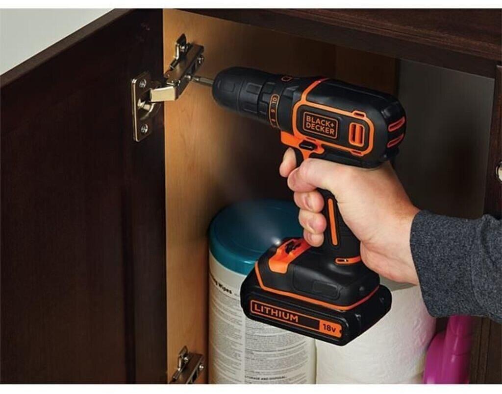 Дрель-шуруповёрт Black & Decker BDCDC18B-QW