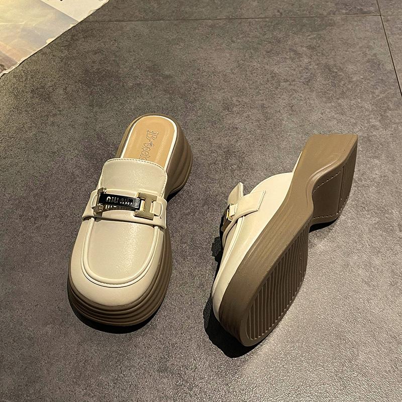 Fashion Muffin Muller Shoes Single Shoes Summer Bag Head Drag 2025 New Retro Casual Super Fire Half Slippers Thick Sole