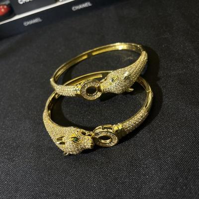 Exaggerated and Irregular Opening Fashionable Instagram Style Open Bracelet for Men and Women