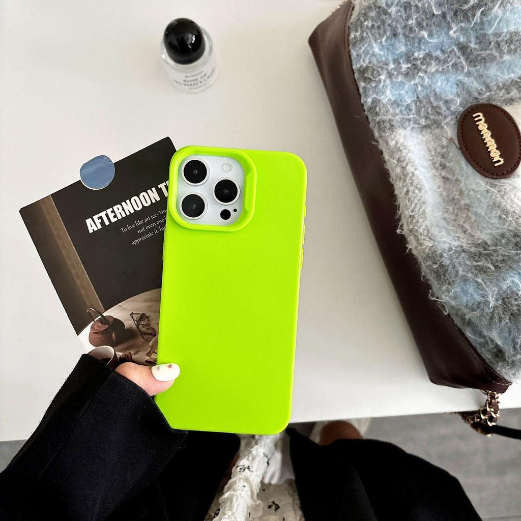 iPhone 15 Pro Max Silicone Case with Large Holes, Frosted Design, Ultra-Thin, Solid Color - Suitable for Men and Women.