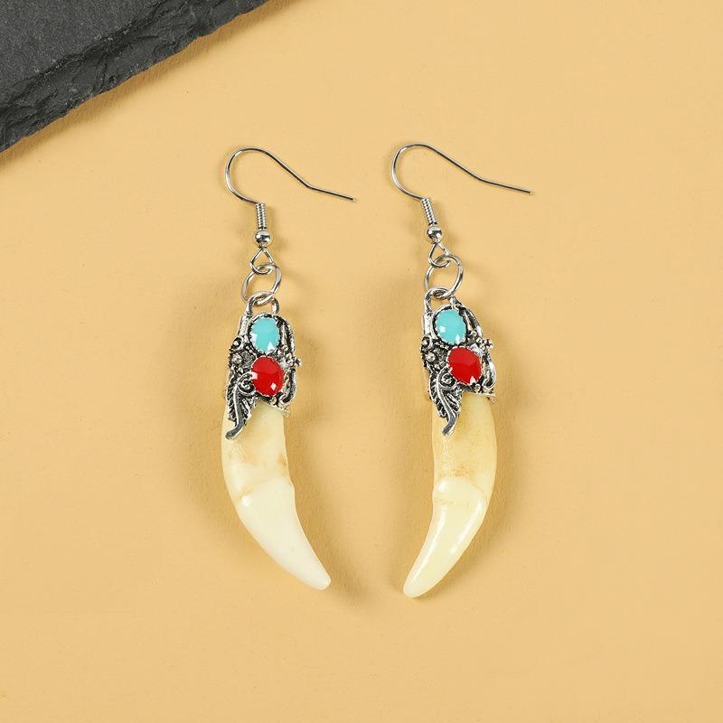 Tibetan wolf tooth earrings Tibetan silver inlaid real Tibetan mastiff dog tooth personality temperament niche earrings Tibetan earrings