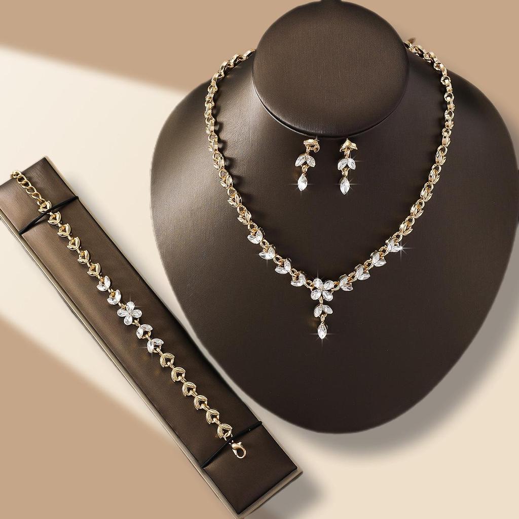 Schmuckset mit vierblättrigem Kleeblatt: Halskette, Ohrringe & Armband für Brautbankette & Abende