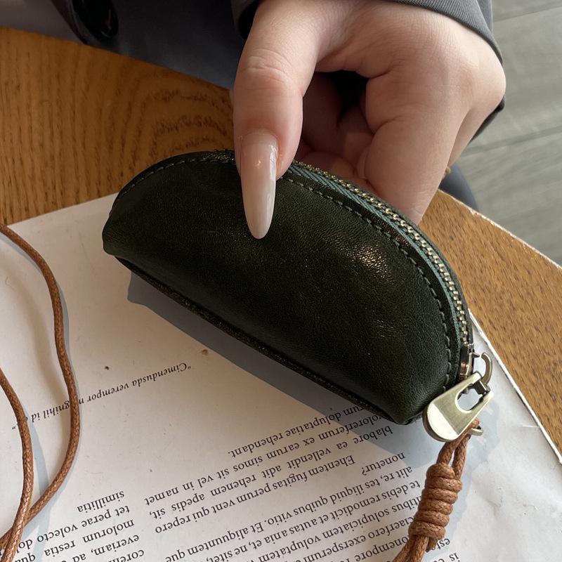 Vegetable-Tanned Leather Kisslock Mini Coin Purse - Versatile Neck-Hanging Dumpling-Shaped Wallet