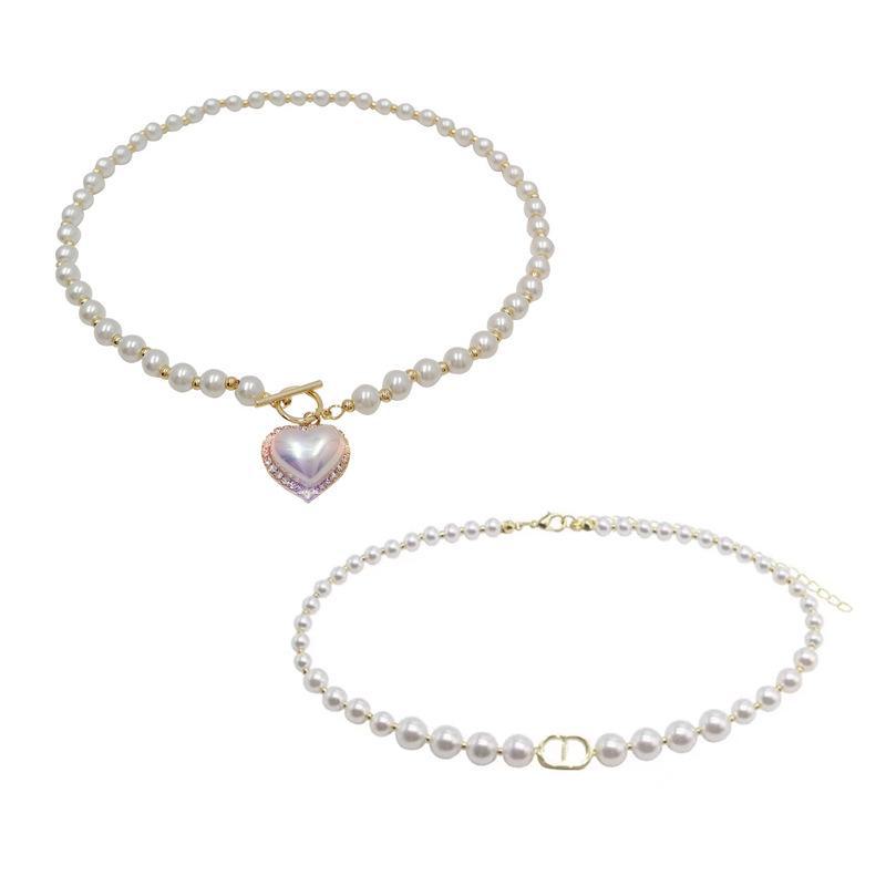 Natural Freshwater Pearl Short Necklace - Elegant CD Buckle with Retro All-match Design