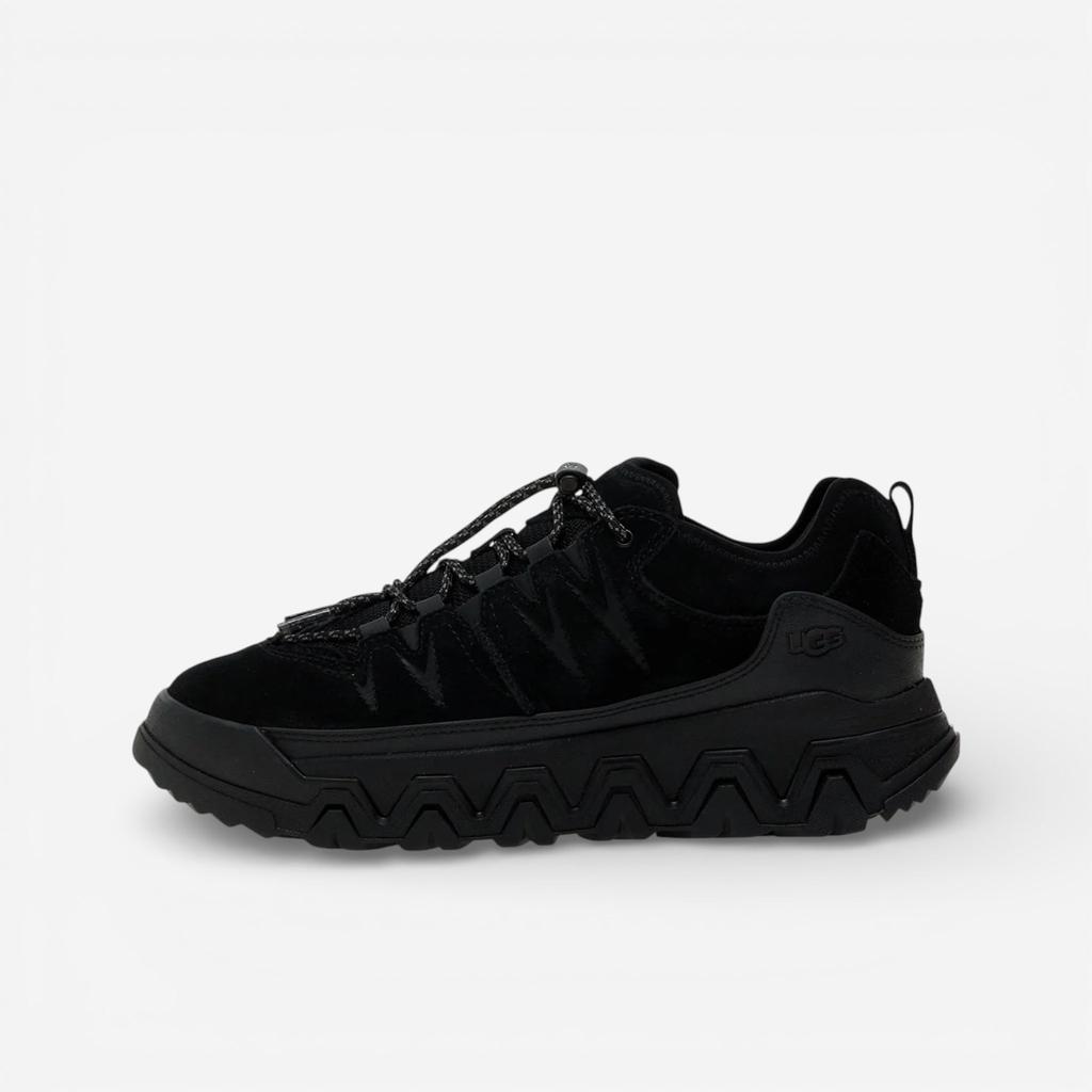 UGG CapTrail Low Black