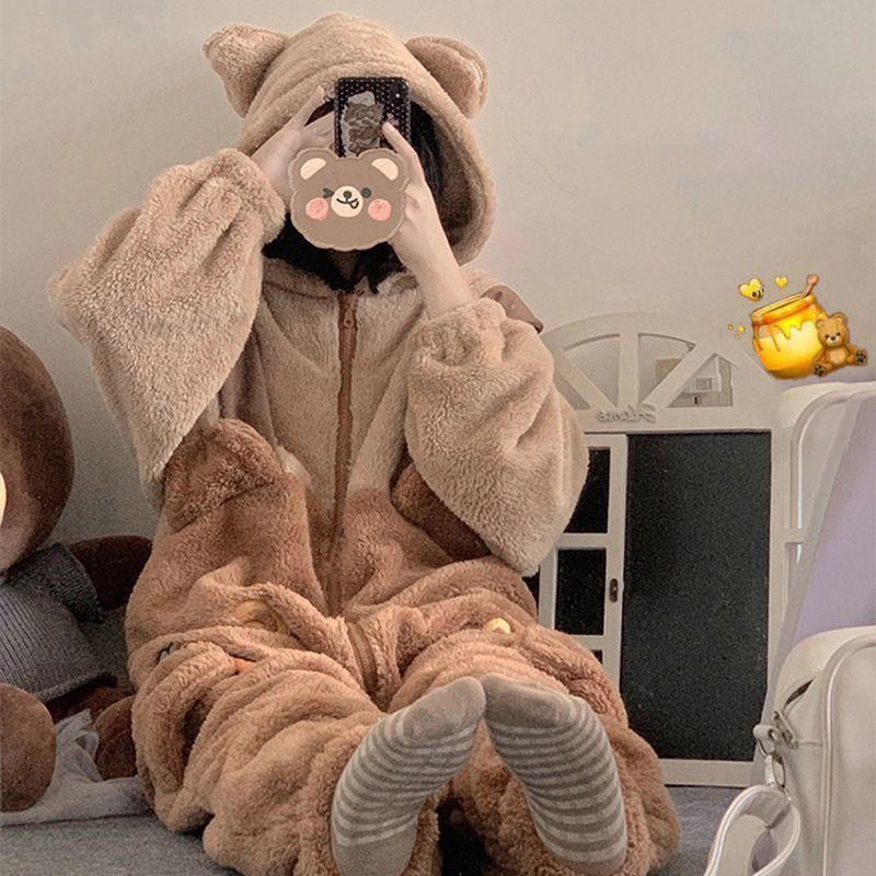 Cute Cartoon Fleece Pyjama Flannel Robes Women High Quality Onesie Adults Animal Pajamas Set Women Men Warm Winter Bear Sleepwear