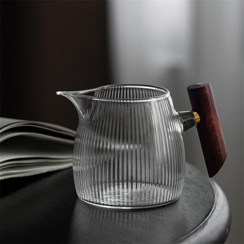 Japanese Style 380ml Wooden Handle Stripe Glass Tea Pitcher Fair Mug Chahai Kungfu Tea Set Accessories Coffee Pouring Pitcher