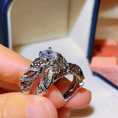 Fashion European and American 2 Piece Set of Rings  Flower Patterns  Women's Diamond Set Combination Set of Rings and Jewelry